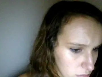 Brunettebabexo3a  live sex cam