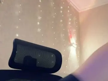 KissMec  live sex cam