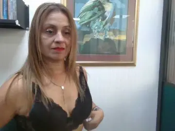 Melissa221  live sex cam