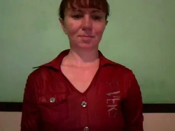 Oksina  live sex cam