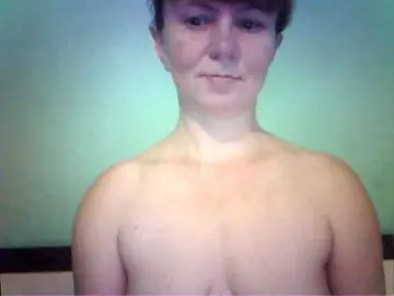 Oksina  live sex cam