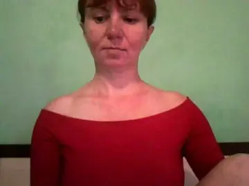 Oksina  live sex cam