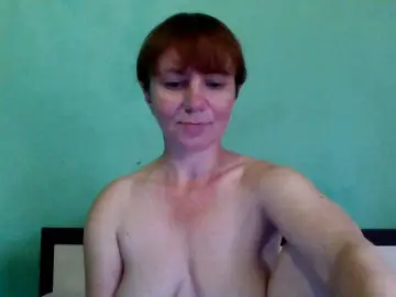Oksina  live sex cam
