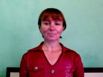 Oksina  live sex cam