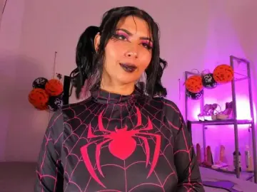 ValCatt  live sex cam