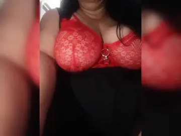 Xo4y2sexa  live sex cam