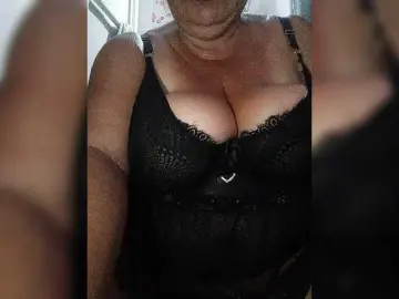 Xo4y2sexa  live sex cam