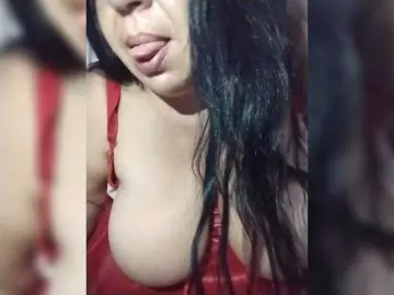 Xo4y2sexa  live sex cam