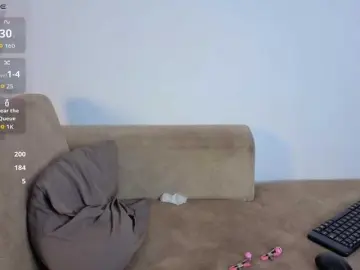 ZoeSmith  live sex cam