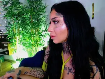 CreamyInk  live sex cam