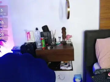 CreamyInk  live sex cam