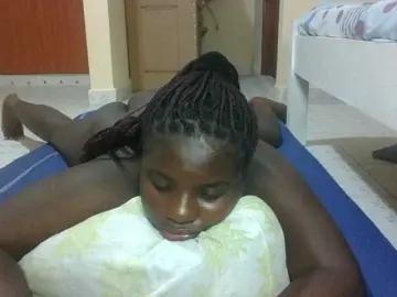 Hotybobbies  live sex cam