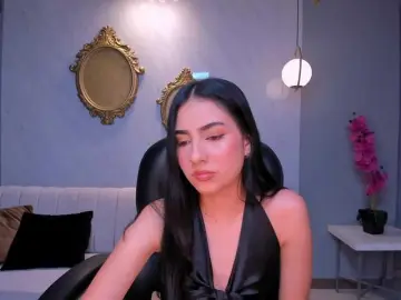 LucieMartin  live sex cam