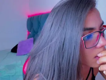 Crazybaby-squirt  live sex cam