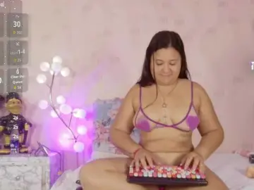 Dreamyymommy  live sex cam