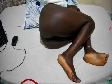 Ebony-tasha1  live sex cam
