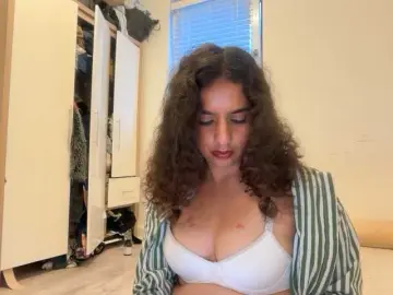 Fayfay21  live sex cam