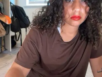 Fayfay21  live sex cam