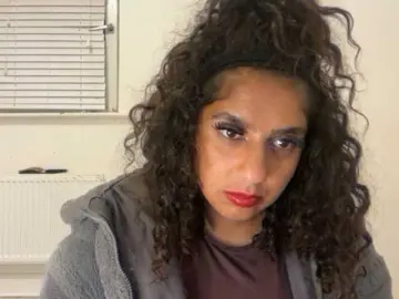 Fayfay21  live sex cam