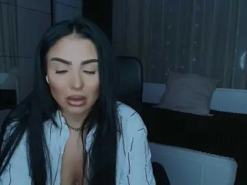 Queenmeryem  live sex cam