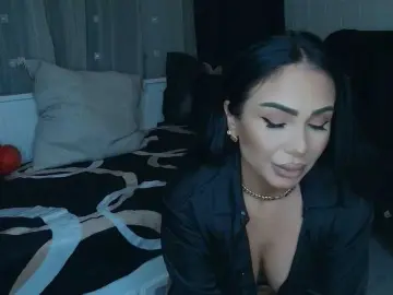 Queenmeryem  live sex cam