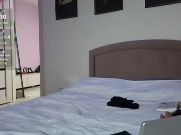 Alenaa  live sex cam