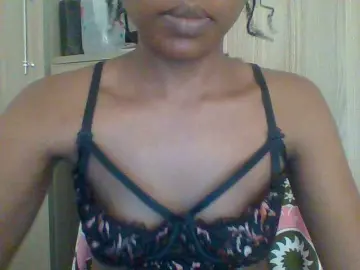 Hotchille  live sex cam