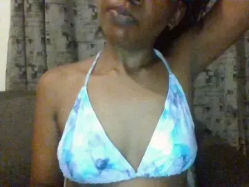 Hotchille  live sex cam