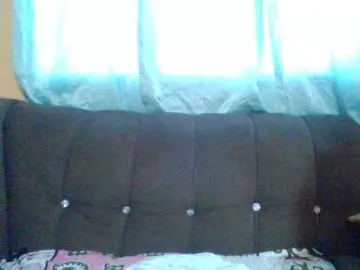 Hotchille  live sex cam