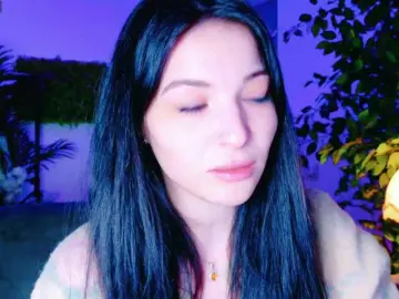 IchTahira  live sex cam