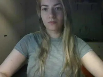 RosieJune  live sex cam