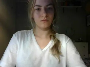 RosieJune  live sex cam