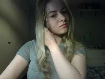 RosieJune  live sex cam