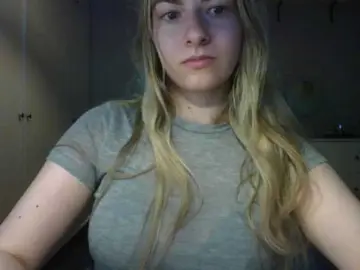 RosieJune  live sex cam