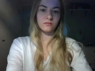 RosieJune  live sex cam