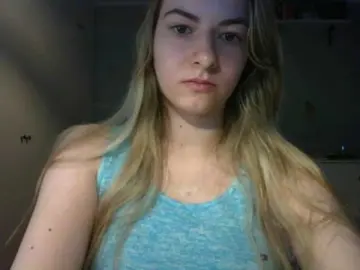 RosieJune  live sex cam