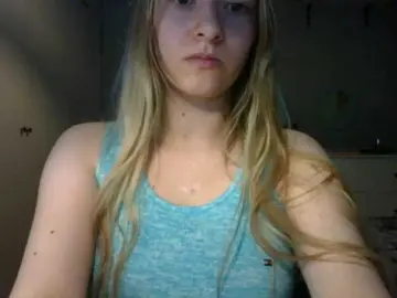 RosieJune  live sex cam