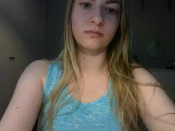 RosieJune  live sex cam