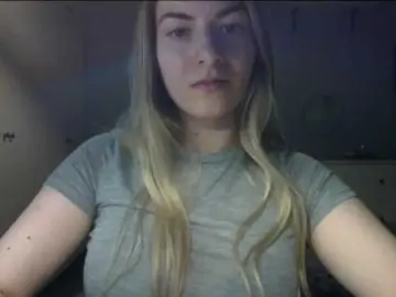 RosieJune  live sex cam