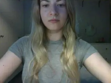 RosieJune  live sex cam
