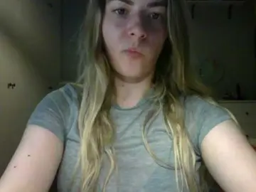RosieJune  live sex cam