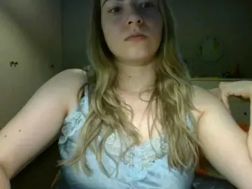 RosieJune  live sex cam