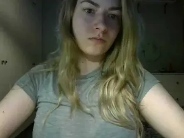 RosieJune  live sex cam