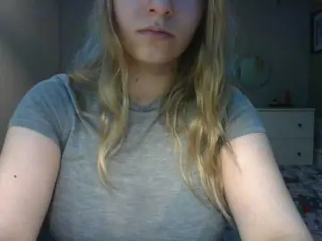 RosieJune  live sex cam