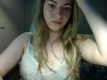 RosieJune  live sex cam