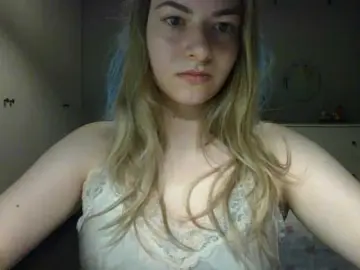RosieJune  live sex cam