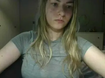 RosieJune  live sex cam