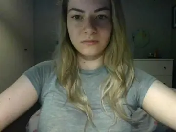 RosieJune  live sex cam