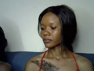 Sexyroses  live sex cam