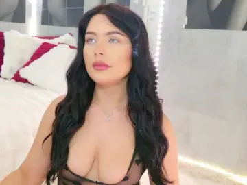 Celia-chanel  live sex cam